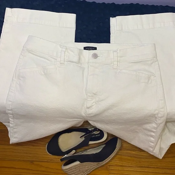 ⭐️BOGO⭐️ Ann Taylor Factory off white high-waisted, wide-leg, cropped jeans - Picture 4 of 11